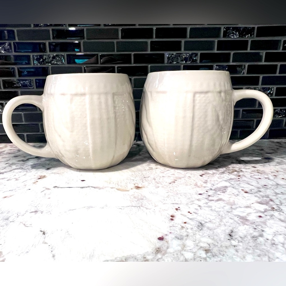 2- Starbucks inspired-cable knit sweater mug 15.5oz capacity, NWT